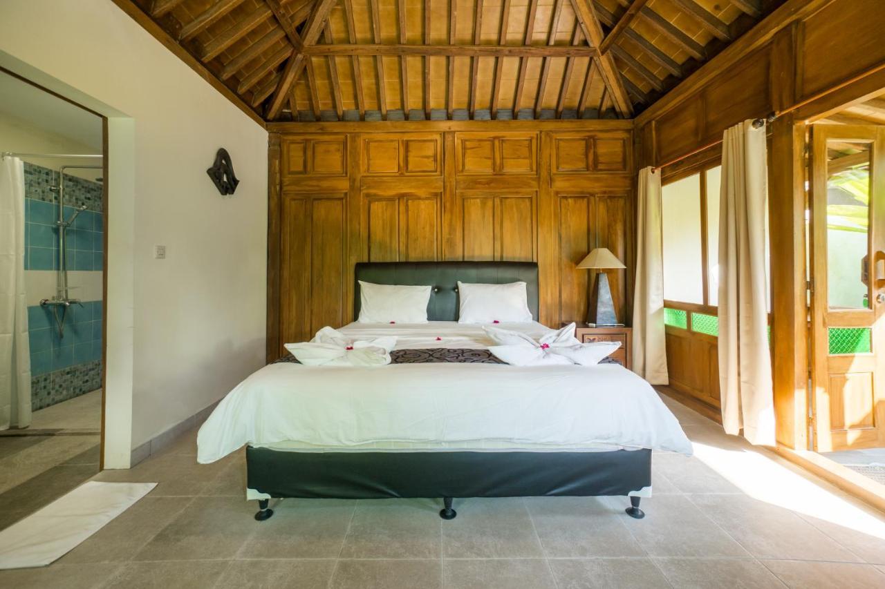 Red Gong Hotel Canggu  Luaran gambar