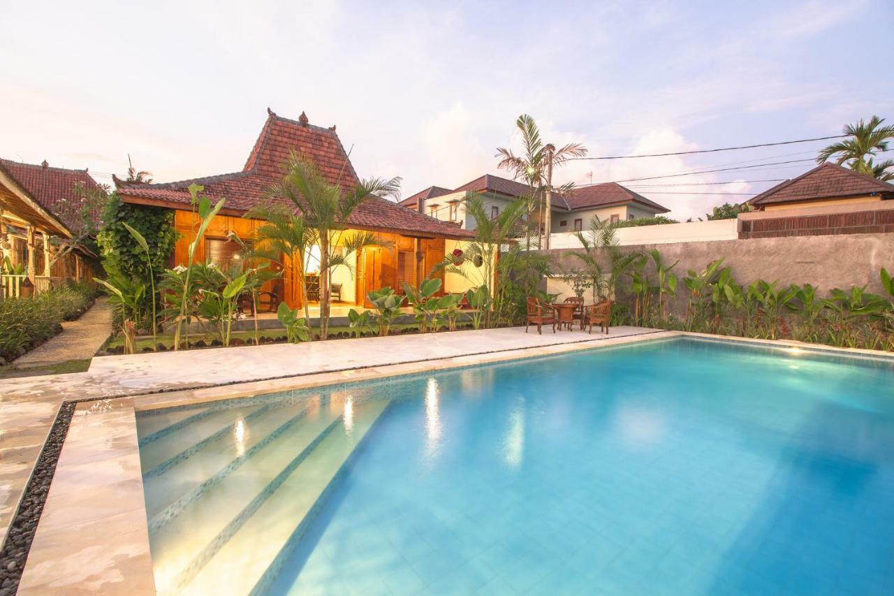 Red Gong Hotel Canggu  Luaran gambar