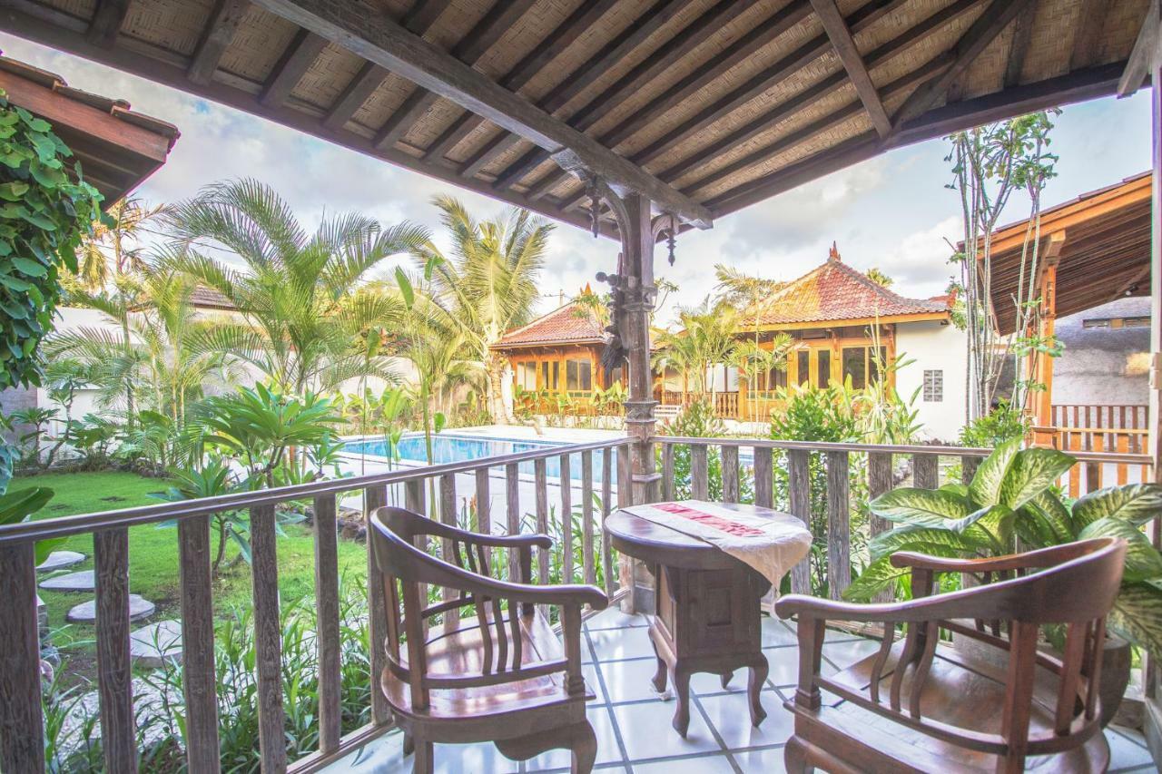 Red Gong Hotel Canggu  Luaran gambar