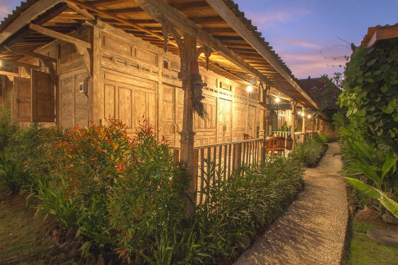 Red Gong Hotel Canggu  Luaran gambar