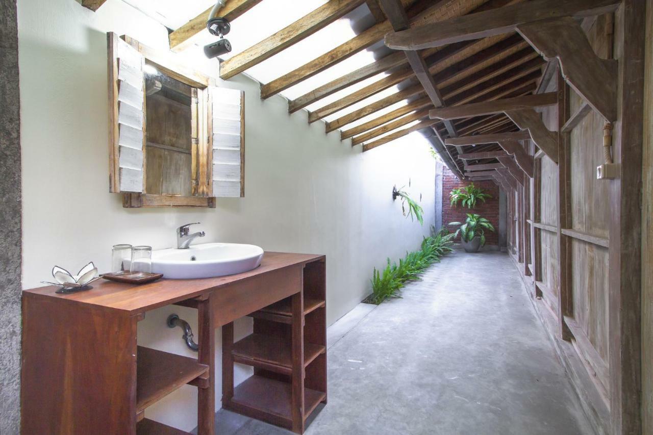 Red Gong Hotel Canggu  Luaran gambar
